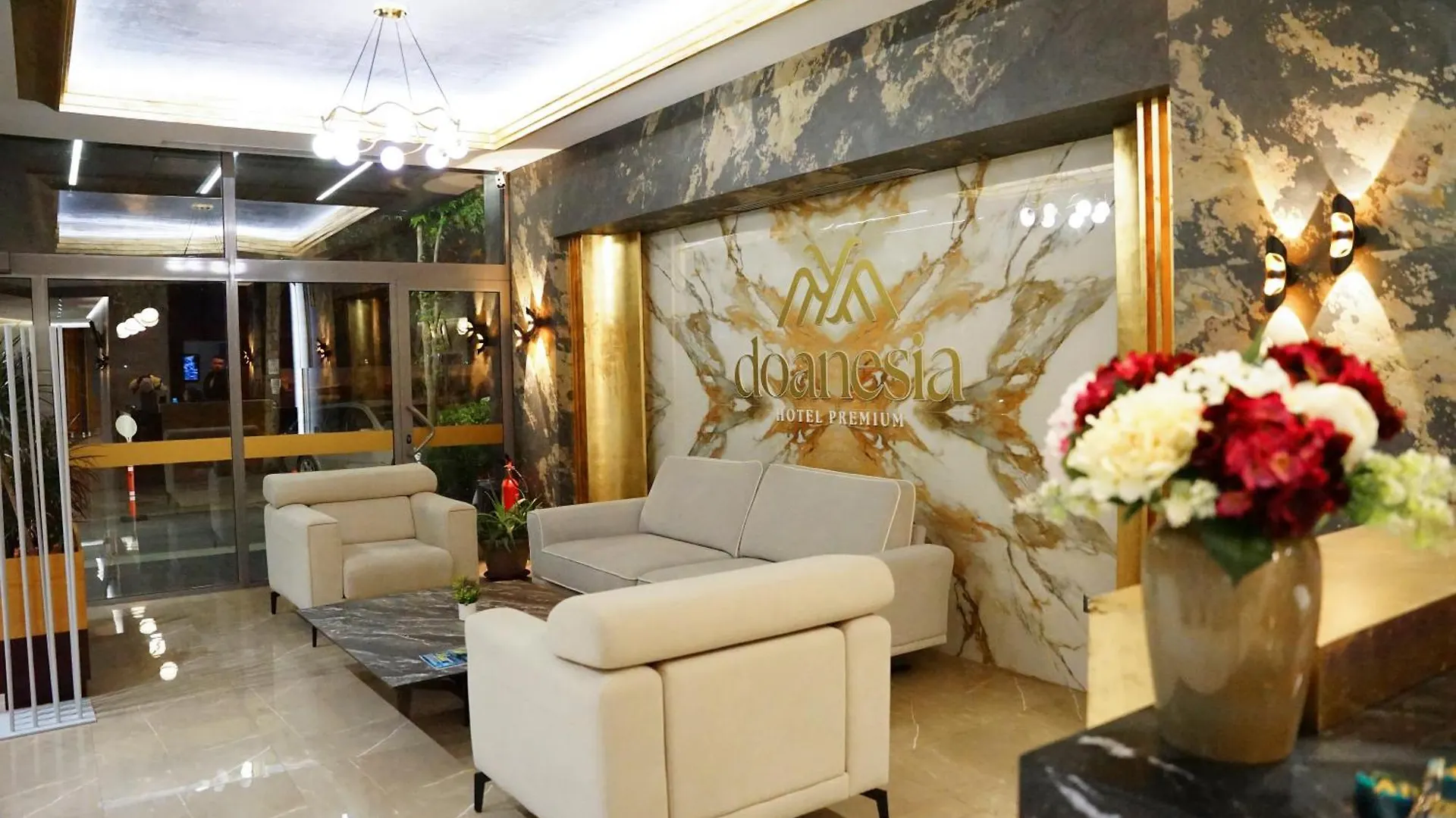 Doanesia Premium Hotel & Spa Tiran